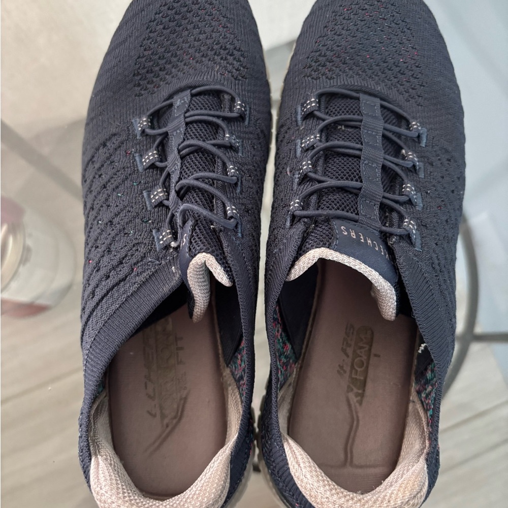 Skechers Women's Navy Knit Lace-Up Sneakers with Light Pink Trim